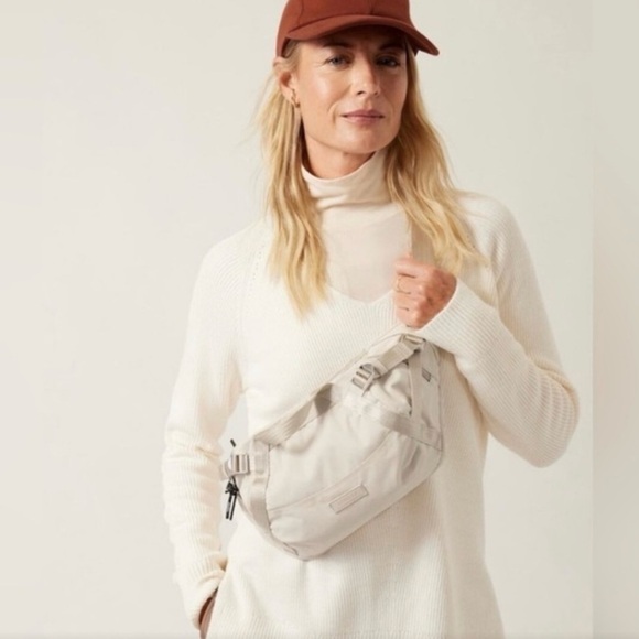Athleta Excursion Waistbag Abalone Grey OS - Picture 1 of 14